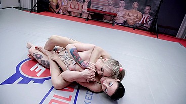 Agatha Delicious vs Kaiia Eve Female Wrestling