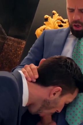 MENATPLAY Bearded Latin Hector De Silva anal fucks Andy Star
