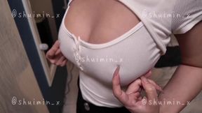 Giant squirtng gyaru gets pounded raw with dildo while shaking and screaming