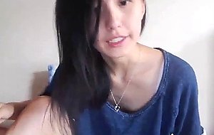 Asian honey woman cumming on camshow