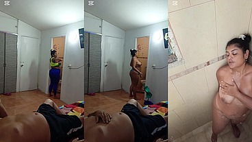Veo a mi Madrastra silk smitha como se masturba en la ducha