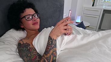 Petite Cute 18 year old Girl tries herself in porn for the FIRST TIME! (Casting Part 2) Double Fucking! Behind the scenes!