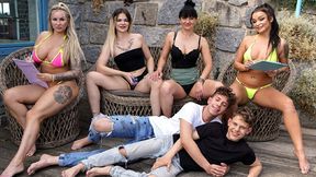 Bi threesome with tattooed babe and outdoor fuck