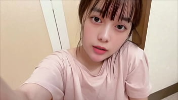 【剛毛女子大生オナニー】お母さんが寝てお風呂入る時に臭い身体のままおまんこ触ってオナニーしました。