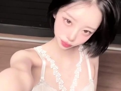 Hot teen lauryn may solo toying