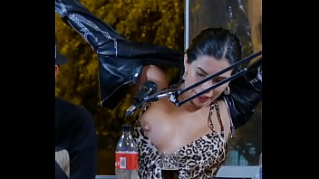 Samantha Batallanos descuido