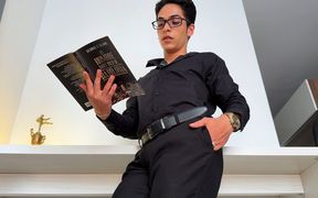 Male Read and Jerking off
