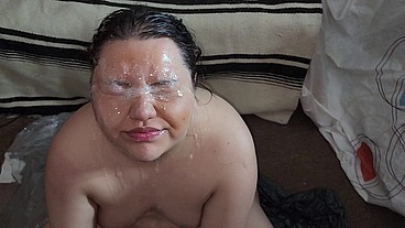 Very sloppy face fucking, collecting all the drool to bathe myself with it after the cumshot