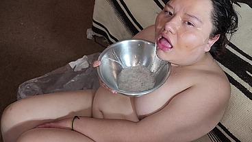 Very sloppy face fucking, collecting all the drool to bathe myself with it after the cumshot