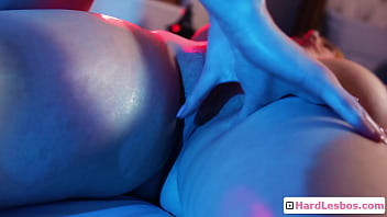 Busty milf Lauren Phillips loves getting fingered by her teen masseuse Lily Larimar