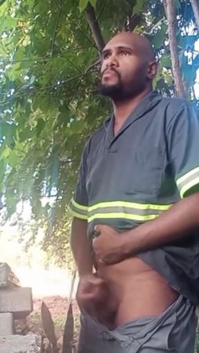 I took a break from work to relieve myself behind the blocks   Clip 1