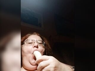 I love to eat ice cream and suck on Ice pops like a jock