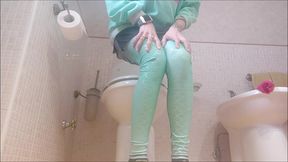 chantalchannel very hot peeing-milf