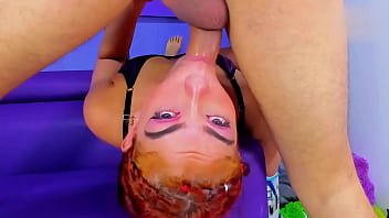 Rough throat in upside down - Blowjobs