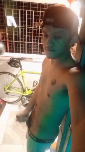 Asian Twink Boy Outdoor Wanking