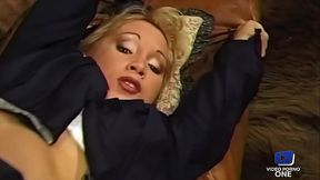 Magella Morales prend ma grosse queue par tous les trous