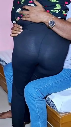 Beautiful indian bhabhi ko ratme chup chupke cudai kiya bohoti moja   Clip 3