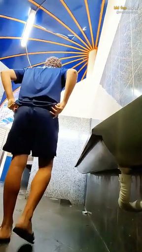 I Showed My Butt to See if Married Men Liked It.