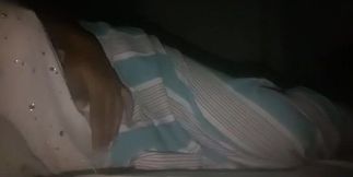 She Turned on the Charm in Bed: A Captivating Encounter with Kmmadu - ඇය ඇඳට හැරී පියයුරු පෙන්වුවාය