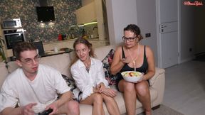 Stepmom's Buddy Craves My Ass&#x1F351;; Silent &mdash;  Stealthy FFSwT!