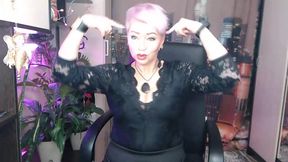 a beautiful mature slut sucks two huge dildos in an open chat...