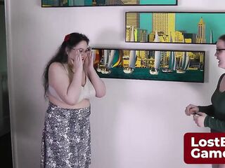 The players and their 1st-ever Undress Alt Paper Scissors game