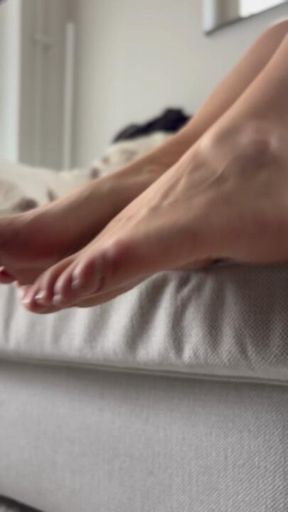 Sofa Worship: Stare and Strain