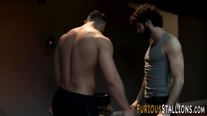 Hairy hunk rims buff ass