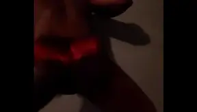 Twerking Perfection: Solo Twink Shows Off Booty Poppin Skills – 18+