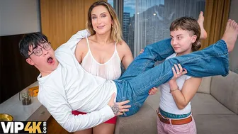 Mature cougar Julia North explodes in pleasure from intense anal sex