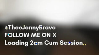 Žhavé sólové video s vysokoškolačkami, které hladí velké černé penisy k explozivním orgasmům