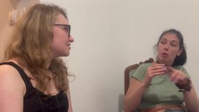 La punition du mari : Crachat, Fouet, Foot Gagging, Strapon, Fist et Pisse