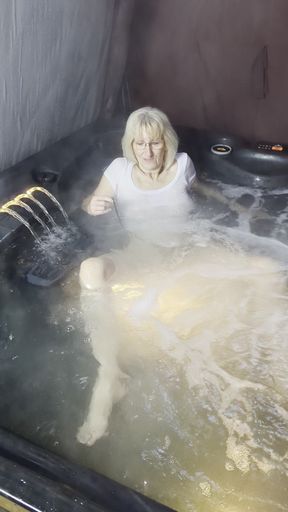 Hot Tub & Dildo Fun, Fun!