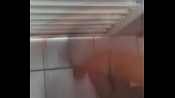 No banheiro