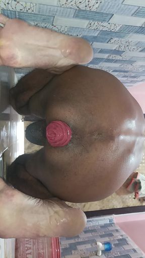 The mister shows the bulge of the ass.