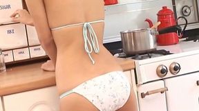 Hot  nude cooker Aya Kiguchi does her best in the kitchen