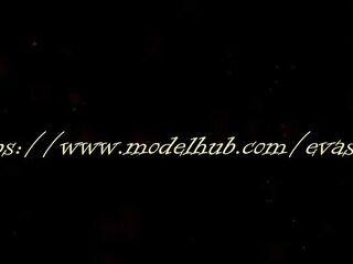 Mom pees in the bath. Close up