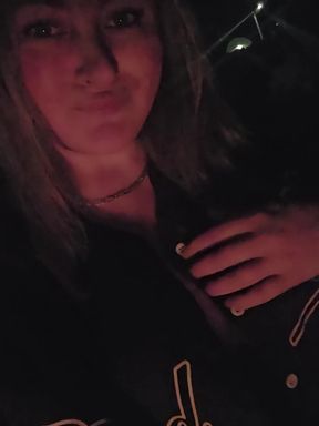 French amateur flaunts her curvy boobs