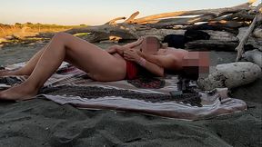 FLASHING MY COCK in front of my STEPDAUGHTER in a CANARY PUBLIC BEACH and she HELPS me CUM in front of everyone - REAL SEX CAUGHT - P2
