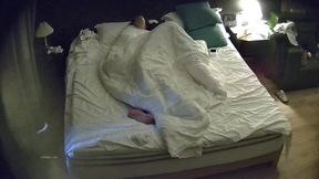 最新流出大學城附近酒店偷拍顏值學生情侶氣質甜美女友和精壯小伙入住一天接連操-2