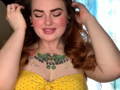 Cute amateur webcam teen girl toying pussy on webcam