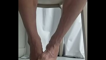 Chupa meus p&eacute_s amor, mais me fala voc&ecirc_ chuparia sim ou n&atilde_o?