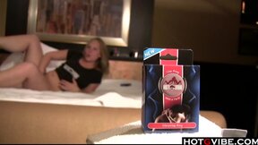 Saucy Beautiful Babe Stimulates Her Puss With Fingers & A Crafty Toy