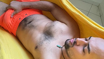 Tesão Brasileiro gay masturbaste solo