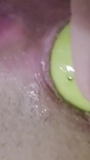 Ana Liz's hungry asshole swallows the apple too...   Clip 1