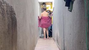 Fiquei pelada pro entregador de aplicativo e chamei ele pra dentro da minha casa .Ele n&atilde_o resistiu e me fudeu todinha hardcore Bunda enorme Peitos perfeitos pequenina chupando boquete Hist&oacute_ria porno