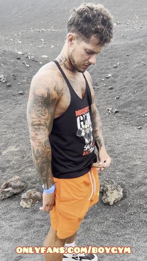 Risky Piss Outdoor