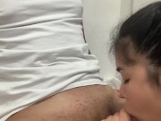 JOVEN DE 18 AÑOS COGIENDO CON SU PADRASTRO MIENTRAS SU MADRE NO SE ENCUENTRA