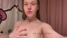 Submissive Slut Presents Herself in a Collar