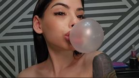 Globe Explosion with 4 Chewing Gum